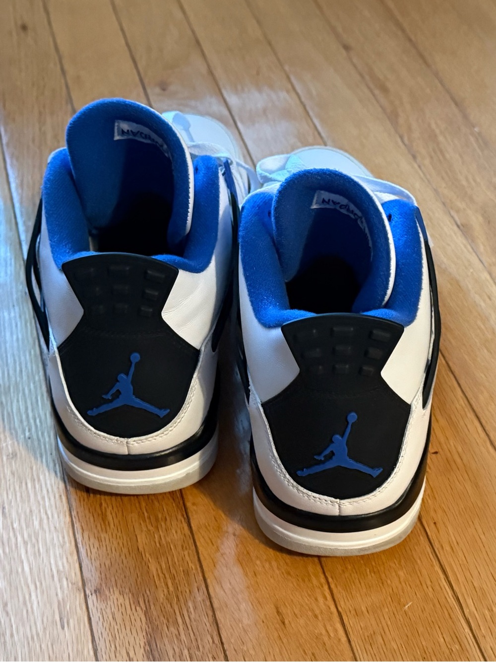 Jordan Retro 4 - Picture 4 of 5